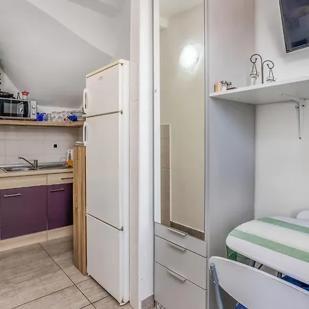 In With Kitchen *
